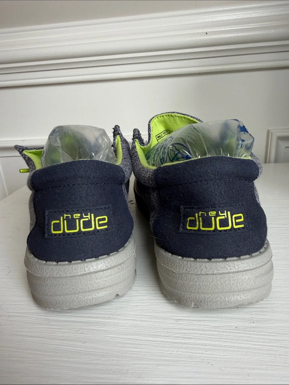 Hey Dude Wally Youth Slip-On Shoes in Heather Blue w/ Neon Lime Trim. Size 4-5